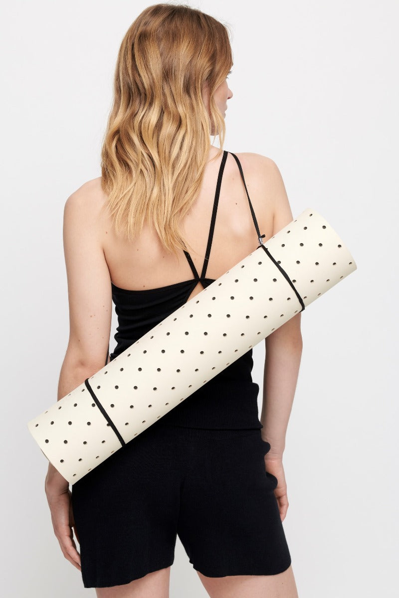 Moshi Moshi Mind Dotted signature yogamåttet - Ecru/black - Bahne